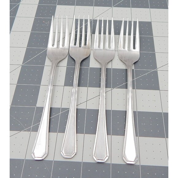 Supreme Cutlery by Towle Chestnut Hill Dessert Salad Fork Stainless Japan L/4 F - Picture 1 of 9